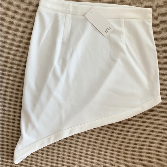 NWT TOBI 2 PIECE  CROP TOP & SHORT SKIRT SET - Picture 4 of 8